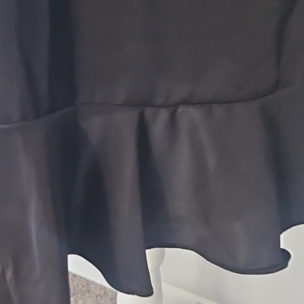 Women's Ruffled Black Robe OSFM - Picture 8 of 12